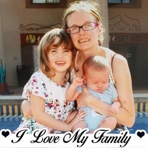 Meet your Posher, Caitlin